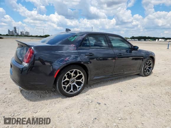 2018 Chrysler 300 S с VIN 2C3CCABG4JH266479, выставлен на аукционе Copart как лот 71165315 с пробегом 125 629 миль миль и Списание • Salvage title. История ставок и продаж доступна на DreamBid. Изображение 3.