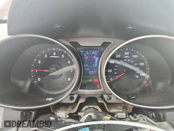 2013 Hyundai Veloster w/Black Int с VIN KMHTC6AD5DU173242, выставлен на аукционе Copart как лот 64368995 с пробегом 157 766 миль миль и Чистый • Clean title. История ставок и продаж доступна на DreamBid. Изображение 9.
