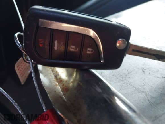 2021 Toyota Camry LE z VIN 4T1C11AK0MU526459, wystawiony jako IAAI lot #43148735 z przebiegiem 89 112 mil mil oraz . Historia ofert i sprzedaży dostępna na DreamBid. Obrazek 11.