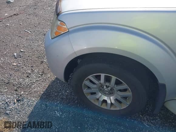 2011 Nissan Pathfinder LE with VIN 5N1AR1NB9BC602600, listed as a IAAI auction lot 42738623 with 197,331 mi miles and . Bid and sale history available at DreamBid. Image 6.