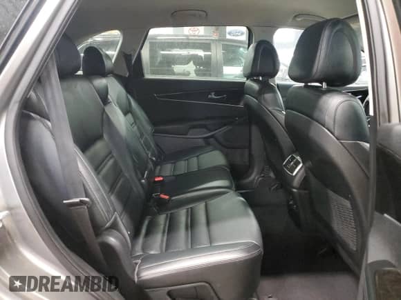 2016 Kia Sorento EX with VIN 5XYPHDA1XGG023327, listed as a Copart auction lot 90457995 with 217,489 mi miles and Clean title. Bid and sale history available at DreamBid. Image 11.