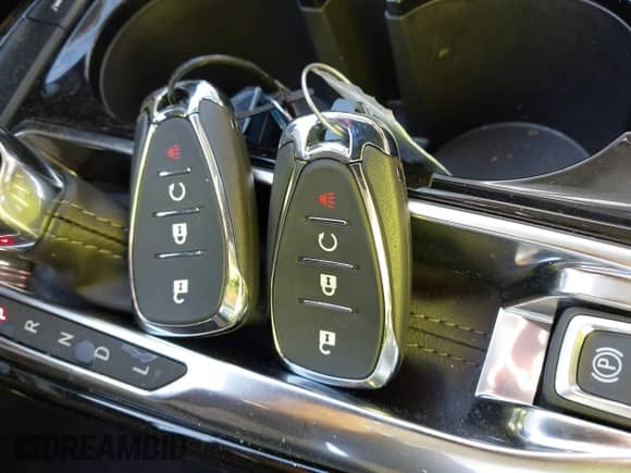 2025 Chevrolet Trax LT with VIN KL77LHEP9SC287590, listed as a IAAI auction lot 43280758 with 1,728 mi miles and . Bid and sale history available at DreamBid. Image 11.