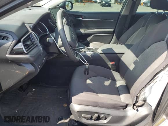 2024 Toyota Camry Hybrid LE с VIN 4T1H31AK7RU632060, выставлен на аукционе Copart как лот 67795965 с пробегом 16 498 миль миль и Списание • Salvage title. История ставок и продаж доступна на DreamBid. Изображение 7.