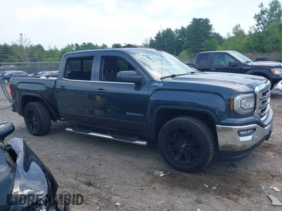 2017 GMC Sierra 1500 SLE with VIN 3GTU2MEC3HG301150, listed as a IAAI auction lot 42498682 with 183,018 mi miles and . Bid and sale history available at DreamBid. Image 13.