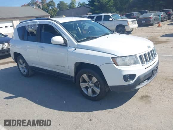 2014 Jeep Compass Latitude with VIN 1C4NJCEB3ED642937, listed as a IAAI auction lot 43228516 with Not provided miles and . Bid and sale history available at DreamBid. Image 1.