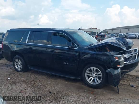 2018 Chevrolet Suburban LT с VIN 1GNSCHKC2JR359411, выставлен на аукционе IAAI как лот 43042117 с пробегом 178 519 миль миль и . История ставок и продаж доступна на DreamBid. Изображение 13.