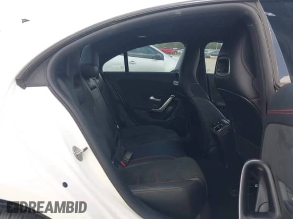 2020 Mercedes-Benz CLA 250 с VIN W1K5J4GB4LN102187, выставлен на аукционе IAAI как лот 42338731 с пробегом 129 171 миль миль и . История ставок и продаж доступна на DreamBid. Изображение 8.