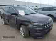 2024 Jeep Compass Latitude Lux с VIN 3C4NJDFN0RT164250, выставлен на аукционе IAAI как лот 42131071 с пробегом 1 493 миль миль и . История ставок и продаж доступна на DreamBid. Изображение 1.