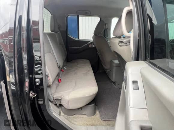 2013 Nissan Frontier SV z VIN 1N6AD0EV1DN753474, wystawiony jako Copart lot #59224445 z przebiegiem 263 774 mil mil oraz Czysty tytuł • Clean title. Historia ofert i sprzedaży dostępna na DreamBid. Obrazek 6.