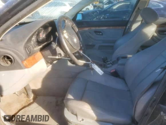 2001 BMW 5 Series 530i с VIN WBADT63431CF00325, выставлен на аукционе Copart как лот 56640145 с пробегом Не указан миль и Чистый • Clean title. История ставок и продаж доступна на DreamBid. Изображение 7.