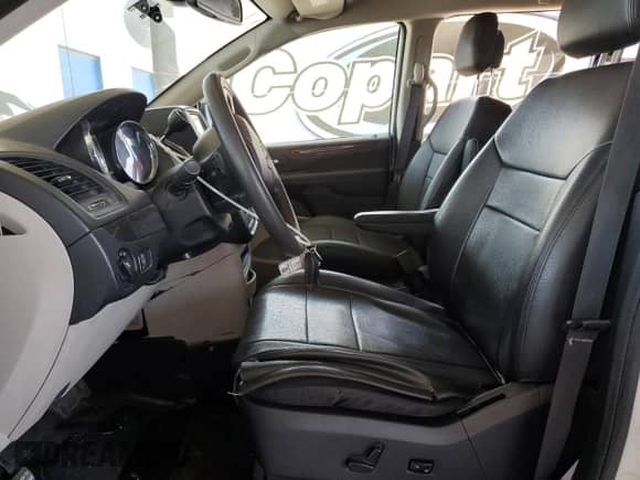 2019 Dodge Grand Caravan SE with VIN 2C7WDGBG1KR740301, listed as a Copart auction lot 62907865 with 64,667 mi miles and Clean title. Bid and sale history available at DreamBid. Image 7.