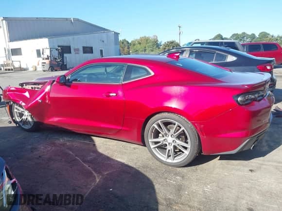 2021 Chevrolet Camaro 1LT с VIN 1G1FB1RS7M0102537, выставлен на аукционе IAAI как лот 43152625 с пробегом 97 138 миль миль и . История ставок и продаж доступна на DreamBid. Изображение 14.