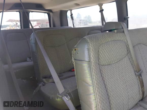 2006 Chevrolet Express Passenger с VIN 1GAHG39UX61138694, выставлен на аукционе IAAI как лот 42845329 с пробегом 110 501 миль миль и . История ставок и продаж доступна на DreamBid. Изображение 8.