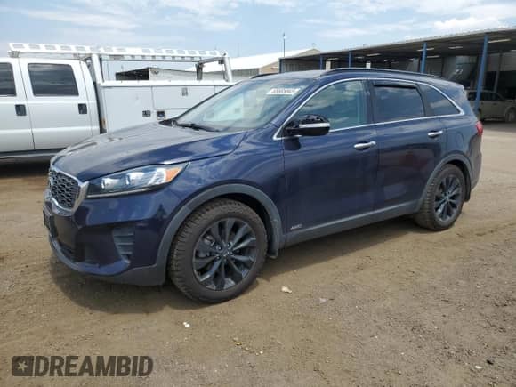 2020 Kia Sorento S с VIN 5XYPGDA5XLG692939, выставлен на аукционе Copart как лот 65585845 с пробегом 53 975 миль миль и Списание • Salvage title. История ставок и продаж доступна на DreamBid. Изображение 1.