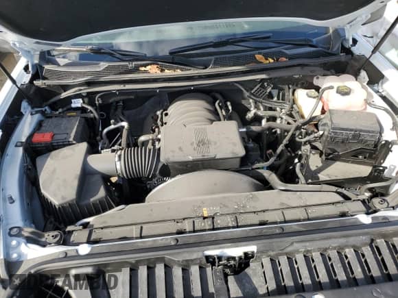 2025 Chevrolet Silverado 2500HD z VIN 1GC4KPE71SF109979, wystawiony jako Copart lot #83874004 z przebiegiem 4 571 mil mil oraz Szkoda całkowita • Salvage title. Historia ofert i sprzedaży dostępna na DreamBid. Obrazek 12.