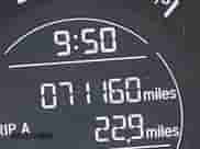 2020 Honda HR-V LX z VIN 3CZRU6H30LM711089, wystawiony jako IAAI lot #42349088 z przebiegiem 71 160 mil mil oraz . Historia ofert i sprzedaży dostępna na DreamBid. Obrazek 7.