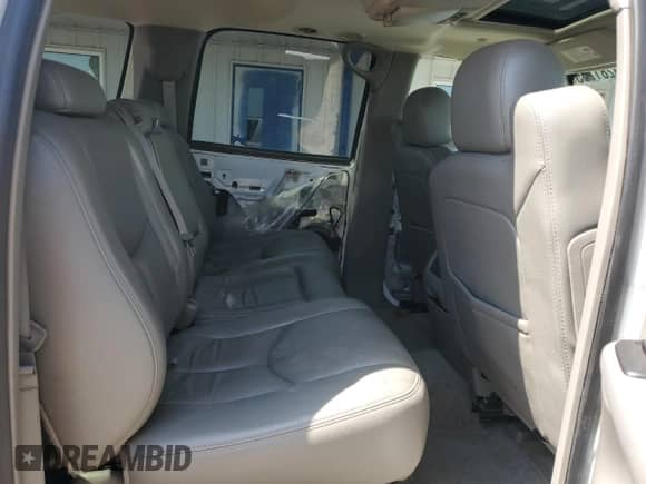 2006 Chevrolet Suburban LS с VIN 1GNFK16Z66J153654, выставлен на аукционе Copart как лот 53281735 с пробегом 165 567 миль миль и Списание • Salvage title. История ставок и продаж доступна на DreamBid. Изображение 11.