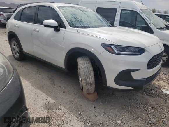 2025 Honda HR-V LX with VIN 3CZRZ2H39SM714937, listed as a Copart auction lot 69977555 with 10,989 mi miles and Salvage title. Bid and sale history available at DreamBid. Image 4.