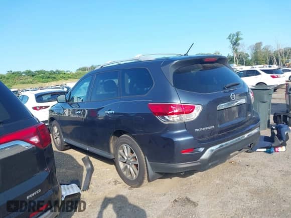 2016 Nissan Pathfinder Platinum with VIN 5N1AR2MM6GC651818, listed as a IAAI auction lot 42776811 with 180,619 mi miles and . Bid and sale history available at DreamBid. Image 14.