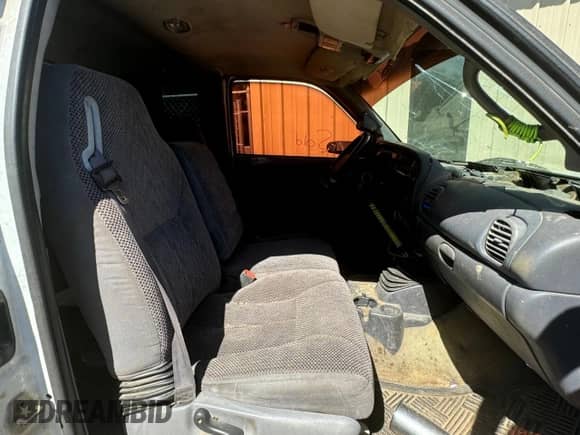 1999 Dodge 3500 with VIN 1B7MC3369XJ526965, listed as a Copart auction lot 74079164 with 385,862 mi miles and Clean title. Bid and sale history available at DreamBid. Image 5.