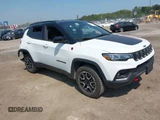 2024 Jeep Compass Trailhawk с VIN 3C4NJDDN2RT149493, выставлен на аукционе IAAI как лот 42447857 с пробегом 21 299 миль миль и . История ставок и продаж доступна на DreamBid. Изображение 1.