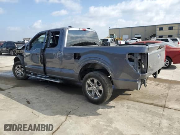 2022 Ford F-150 XL with VIN 1FTEX1CB7NFB14232, listed as a Copart auction lot 49245815 with 33,830 mi miles and Salvage title. Bid and sale history available at DreamBid. Image 2.