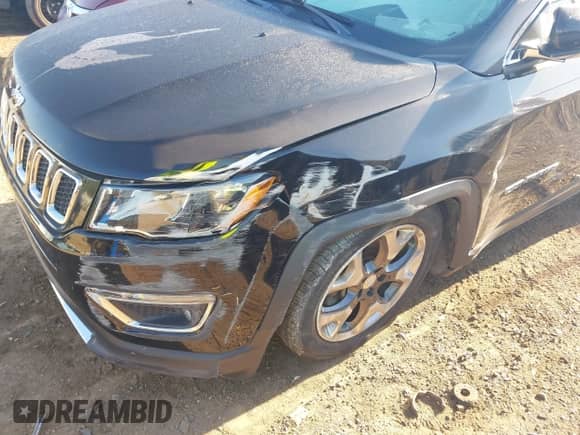 2019 Jeep Compass Limited with VIN 3C4NJDCBXKT679305, listed as a IAAI auction lot 43059390 with 59,547 mi miles and . Bid and sale history available at DreamBid. Image 6.