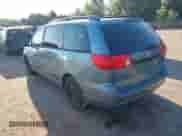 2009 Toyota Sienna CE с VIN 5TDZK23C09S263232, выставлен на аукционе IAAI как лот 43438458 с пробегом 211 596 миль миль и . История ставок и продаж доступна на DreamBid. Изображение 3.