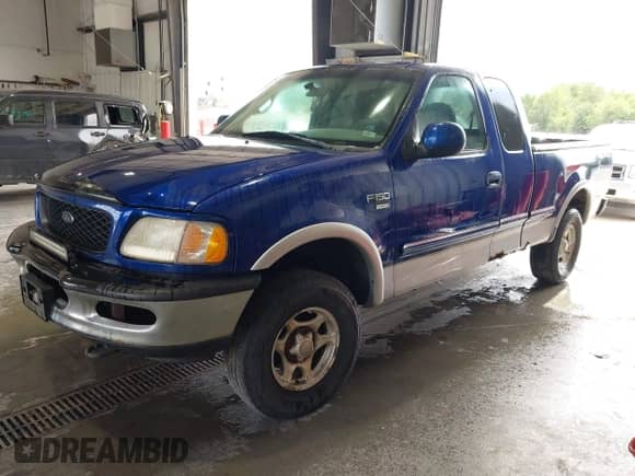 1998 Ford F-150 с VIN 1FTZX18W8WKB00510, выставлен на аукционе IAAI как лот 43296221 с пробегом 418 659 миль миль и . История ставок и продаж доступна на DreamBid. Изображение 2.