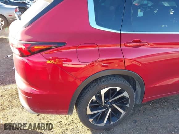 2023 Mitsubishi Outlander SEL with VIN JA4J4VA86PZ044725, listed as a IAAI auction lot 41211848 with 10,886 mi miles and . Bid and sale history available at DreamBid. Image 18.