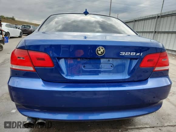 2008 BMW 3 Series 328xi with VIN WBAWV53548P079382, listed as a Copart auction lot 85747955 with 130,783 mi miles and Salvage title. Bid and sale history available at DreamBid. Image 6.