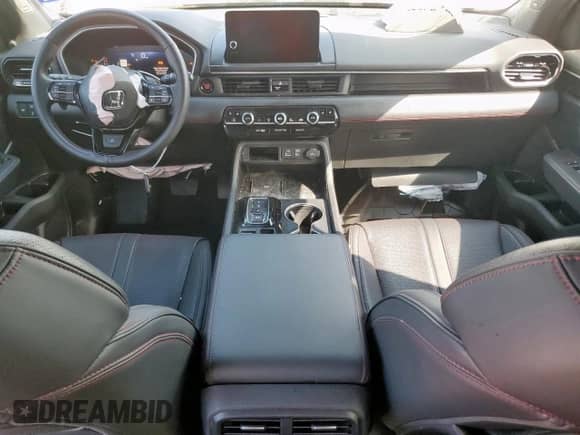 2025 Honda Pilot Black Edition с VIN 5FNYG1H96SB076219, выставлен на аукционе Copart как лот 69120205 с пробегом 15 133 миль миль и Списание • Salvage title. История ставок и продаж доступна на DreamBid. Изображение 8.