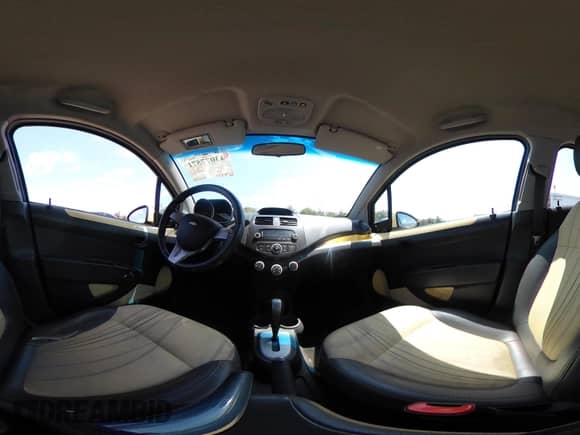 2014 Chevrolet Spark LS с VIN KL8CB6S93EC448706, выставлен на аукционе IAAI как лот 43077571 с пробегом 128 971 миль миль и . История ставок и продаж доступна на DreamBid. Изображение 18.
