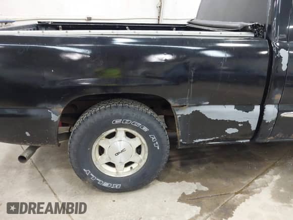 2004 GMC Sierra 1500 SLE with VIN 2GTEC19T141210973, listed as a IAAI auction lot 42596390 with 168,840 mi miles and . Bid and sale history available at DreamBid. Image 14.
