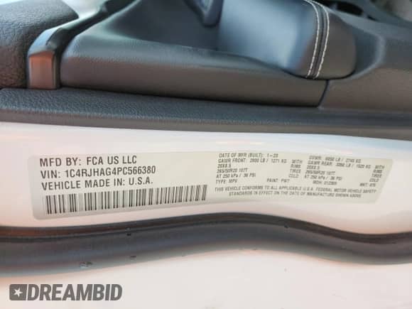2023 Jeep Grand Cherokee Laredo z VIN 1C4RJHAG4PC566380, wystawiony jako Copart lot #71688765 z przebiegiem 70 378 mil mil oraz Szkoda całkowita • Salvage title. Historia ofert i sprzedaży dostępna na DreamBid. Obrazek 14.