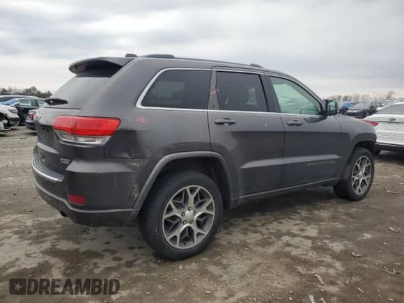 2018 Jeep Grand Cherokee Sterling с VIN 1C4RJFBG6JC347432, выставлен на аукционе Copart как лот 46753085 с пробегом 61 331 миль миль и Списание • Salvage title. История ставок и продаж доступна на DreamBid. Изображение 3.