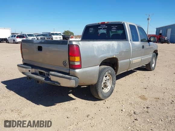2000 Chevrolet Silverado 2500 LS с VIN 1GCFC29UXYZ114064, выставлен на аукционе IAAI как лот 43285325 с пробегом 384 890 миль миль и . История ставок и продаж доступна на DreamBid. Изображение 4.