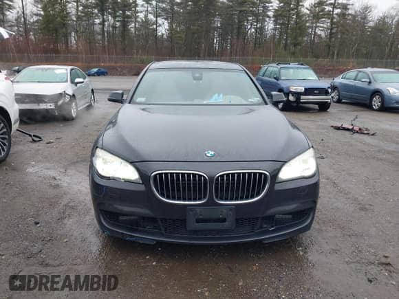 2013 BMW 7 Series 750Li xDrive with VIN WBAYF8C56DD140816, listed as a IAAI auction lot 41709920 with 157,842 mi miles and . Bid and sale history available at DreamBid. Image 13.