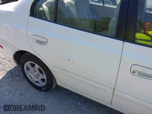 2005 Hyundai Accent GLS с VIN KMHCG45C35U641013, выставлен на аукционе IAAI как лот 43015581 с пробегом 158 018 миль миль и . История ставок и продаж доступна на DreamBid. Изображение 12.