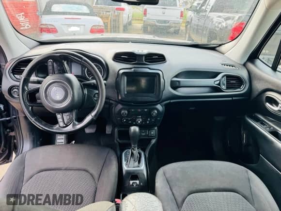2018 Jeep Renegade Latitude with VIN ZACCJABB7JPG91991, listed as a Copart auction lot 84046085 with 143,288 mi miles and Clean title. Bid and sale history available at DreamBid. Image 9.