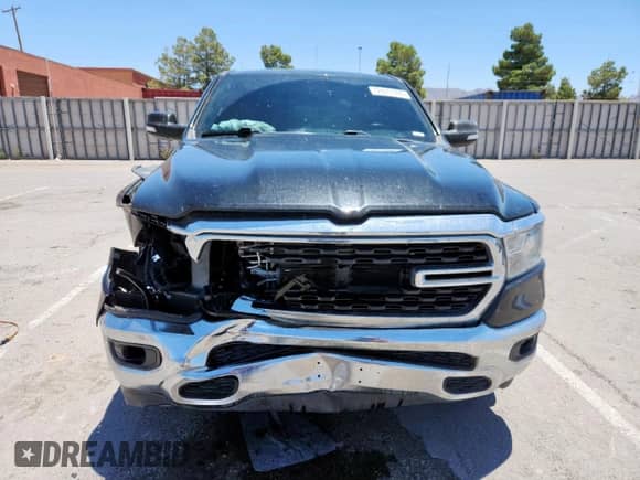 2022 Ram 1500 Big Horn z VIN 1C6RRFBG9NN464903, wystawiony jako Copart lot #59977395 z przebiegiem 49 360 mil mil oraz Szkoda całkowita • Salvage title. Historia ofert i sprzedaży dostępna na DreamBid. Obrazek 5.