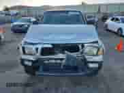 2003 Toyota Tacoma с VIN 5TEWN72NX3Z169900, выставлен на аукционе Copart как лот 80575545 с пробегом Не указан миль и Списание • Salvage title. История ставок и продаж доступна на DreamBid. Изображение 5.