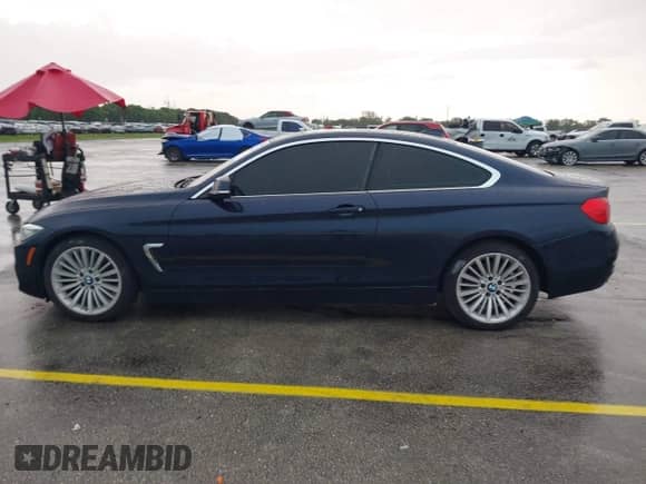 2015 BMW 4 Series 428i z VIN WBA3N3C56FK232264, wystawiony jako IAAI lot #42411099 z przebiegiem 102 686 mil mil oraz . Historia ofert i sprzedaży dostępna na DreamBid. Obrazek 14.