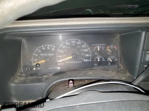 1997 Chevrolet Silverado 1500 с VIN 1GCEC14W3VZ134876, выставлен на аукционе Copart как лот 76843714 с пробегом 88 159 миль миль и Списание • Salvage title. История ставок и продаж доступна на DreamBid. Изображение 9.