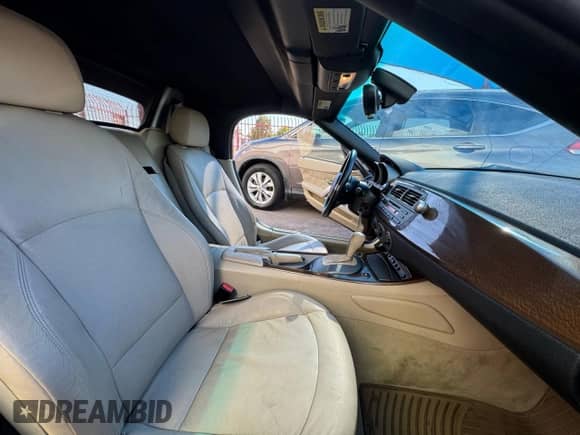 2004 BMW Z4 3.0i with VIN 4USBT53504LU08064, listed as a Copart auction lot 85190565 with 136,310 mi miles and Clean title. Bid and sale history available at DreamBid. Image 5.