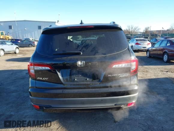 2020 Honda Pilot Black Edition z VIN 5FNYF6H78LB003370, wystawiony jako IAAI lot #41460608 z przebiegiem 87 244 mil mil oraz . Historia ofert i sprzedaży dostępna na DreamBid. Obrazek 15.
