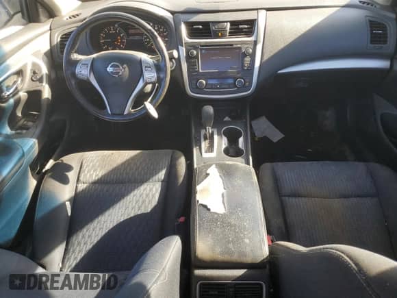 2016 Nissan Altima SR with VIN 1N4AL3AP0GC117651, listed as a Copart auction lot 86687115 with 164,256 mi miles and Salvage title. Bid and sale history available at DreamBid. Image 8.