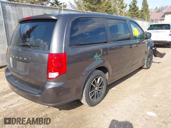 2014 Dodge Grand Caravan SE z VIN 2C4RDGBG4ER411896, wystawiony jako IAAI lot #42106651 z przebiegiem 123 321 mil mil oraz . Historia ofert i sprzedaży dostępna na DreamBid. Obrazek 4.