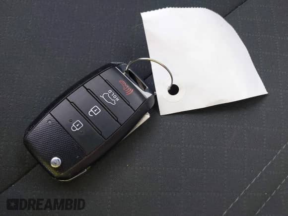 2019 Kia Sorento LX with VIN 5XYPG4A33KG503951, listed as a IAAI auction lot 43073039 with 100,288 mi miles and . Bid and sale history available at DreamBid. Image 11.