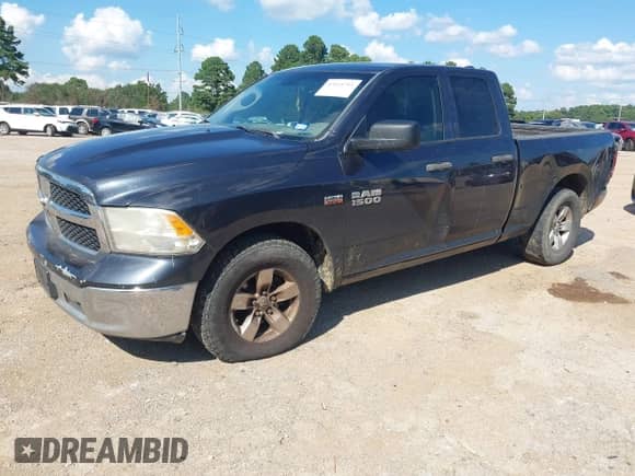 2016 Ram 1500 Express with VIN 1C6RR6FT3GS118843, listed as a IAAI auction lot 43151711 with 267,592 mi miles and . Bid and sale history available at DreamBid. Image 18.